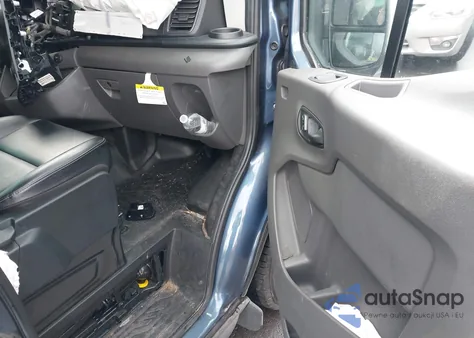 2024 Ford Transit-250 z USA, uszkodzony, nr VIN 1FTBR1C82RKB58959